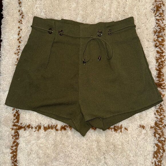 REVOLVE Paper Bag Shorts - Picture 2 of 6